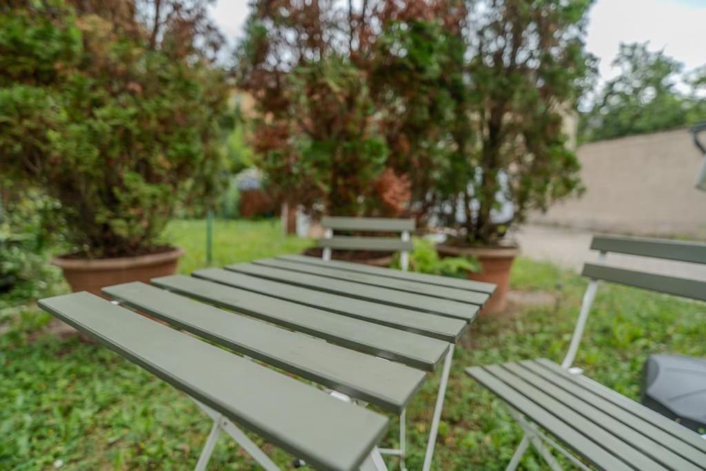 Wohnung Naehe Stadtzentrum Mit Wohnzimmer Und Kueche โคเบลนซ์ ภายนอก รูปภาพ